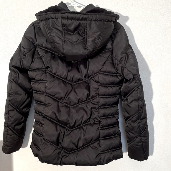 Nautica Black Puffer Jacket, Water Resistant, Size Medium, Like New - Picture 9 of 14